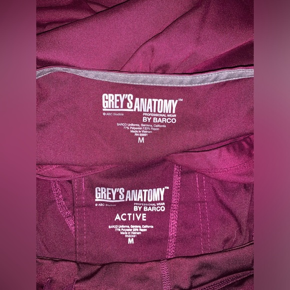 5 sets of used scrubs - Picture 10 of 16